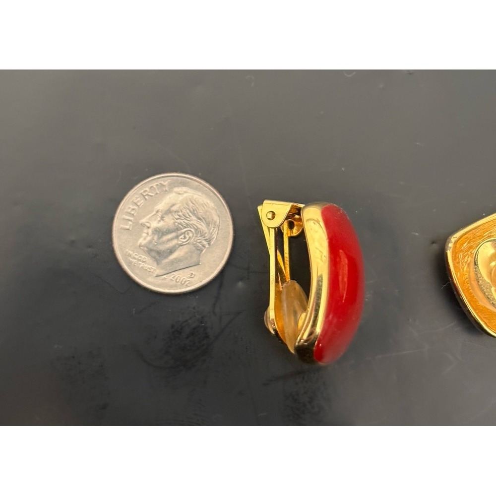 Vintage 80s 90s Clip On Chunky Earrings Gold Tone Red Enamel Glam - Picture 2 of 4